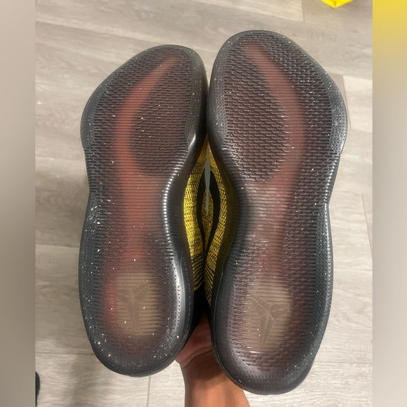 Nike Kobe 11 “Bruce Lee”